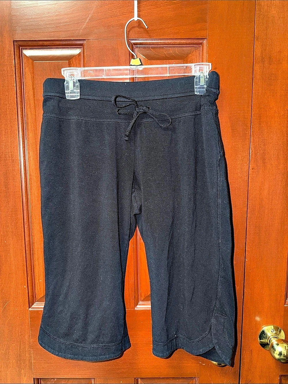 Tek Gear Women’s High-Rise Black Cropped Leggings